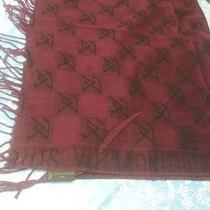 Louis vuitton scarf